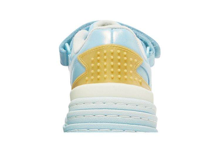 Кроссовки adidas Disney x Wmns Triple Platforum Low 'Sleeping Beauty'