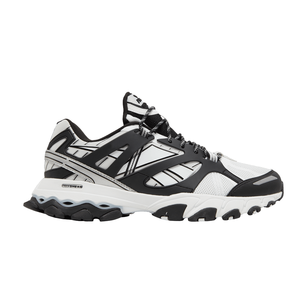 dmx-trail-shadow-white-black-ef8819