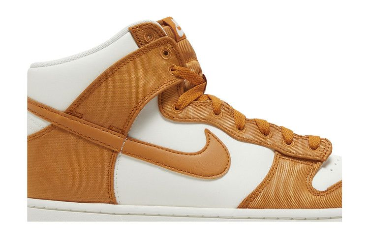 Кроссовки Nike Dunk High 'Monarch Canvas'