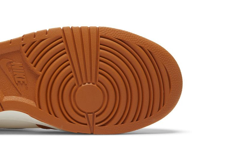 Кроссовки Nike Dunk High 'Monarch Canvas'