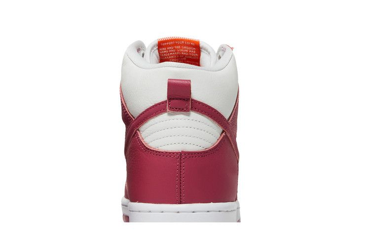Кроссовки Nike Dunk High Pro SB 'Sweet Beet'
