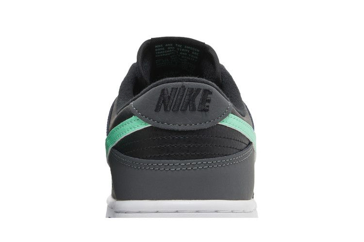 Кроссовки Nike Dunk Low 'Black Green Glow'