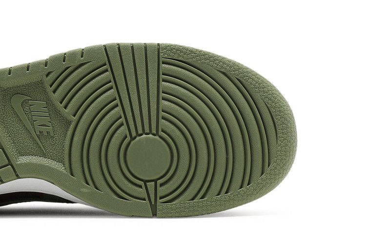 Кроссовки Nike Dunk Low SE GS 'Black Multi-Camo'