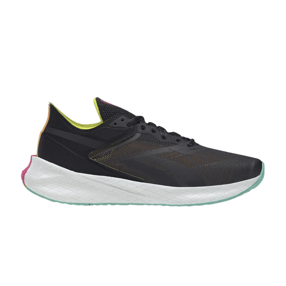 floatride-energy-symmetros-black-pixel-mint-g55920