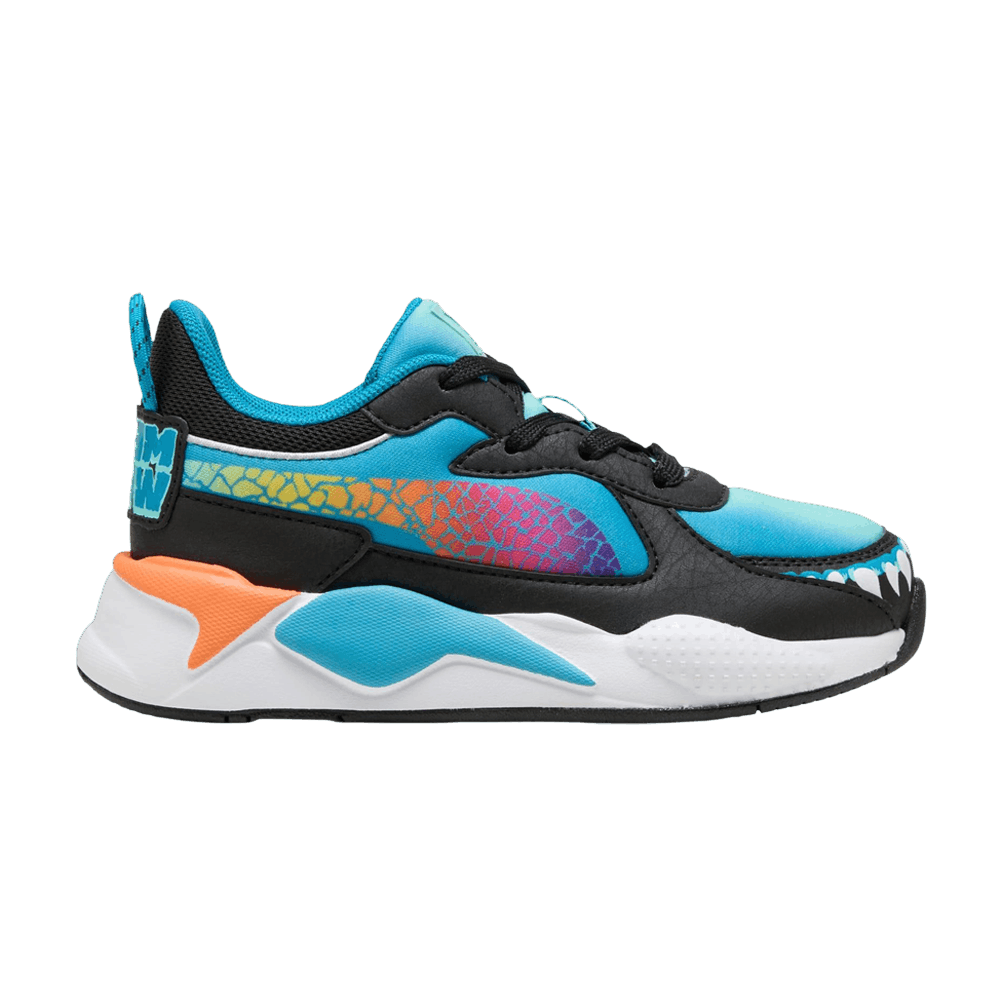 hot-wheels-x-rs-x-little-kid-monster-trucks-403400-01