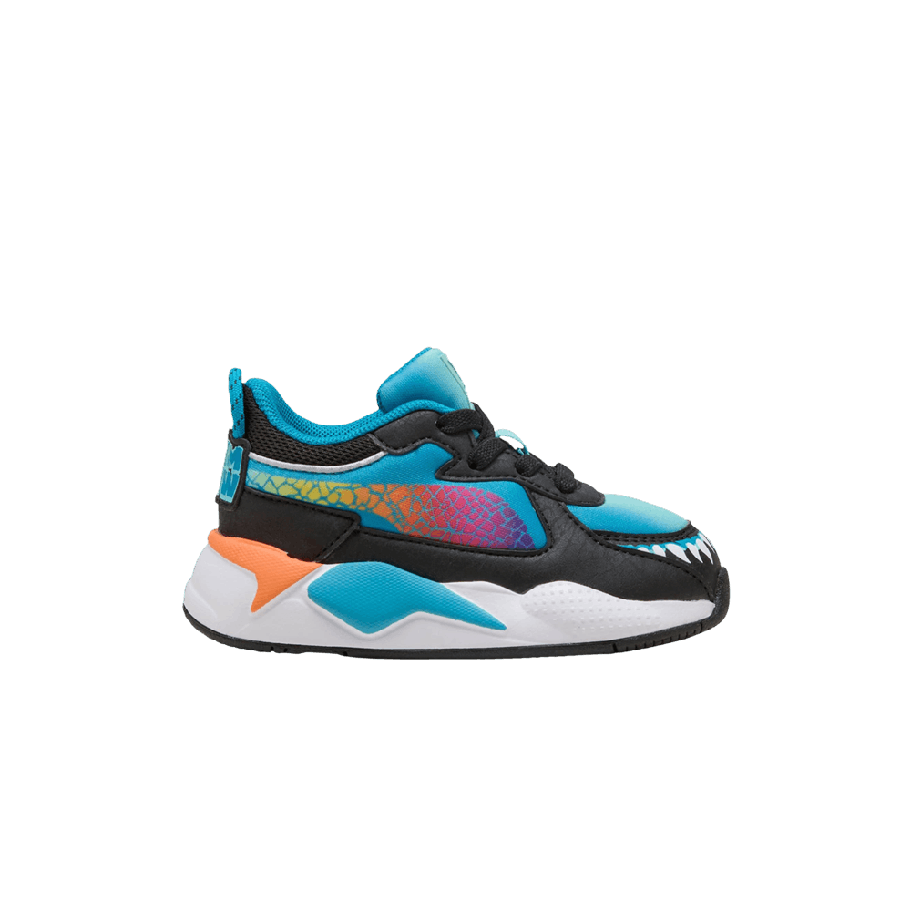 hot-wheels-x-rs-x-toddler-monster-trucks-403401-01