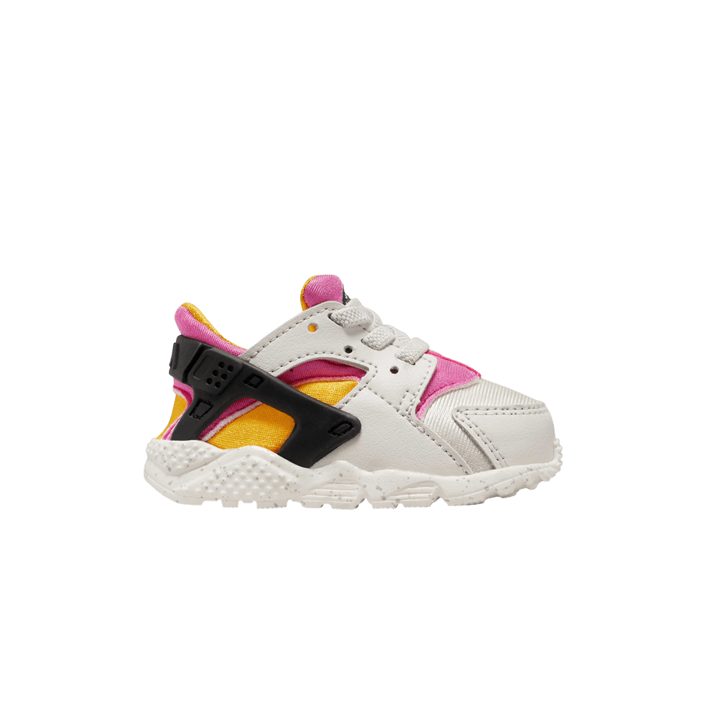 huarache-run-td-light-bone-university-gold-pink-704950-043