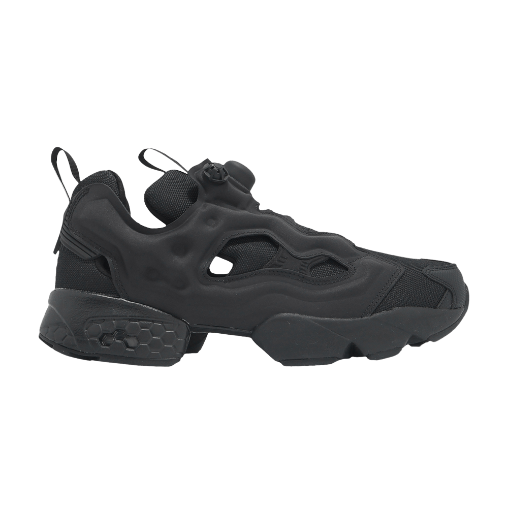 instapump-fury-94-triple-black-100211659