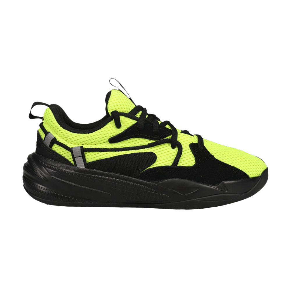 j-cole-x-rs-dreamer-little-kid-time-square-194639-03