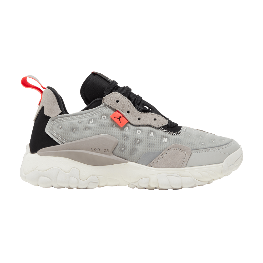 jordan-delta-2-grey-fog-sail-cv8121-005