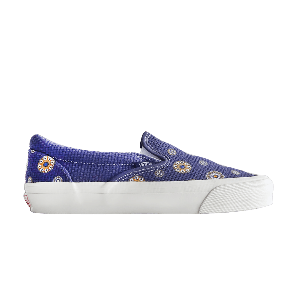 kith-x-og-classic-slip-on-lx-medallion-vn0a32qn0vb