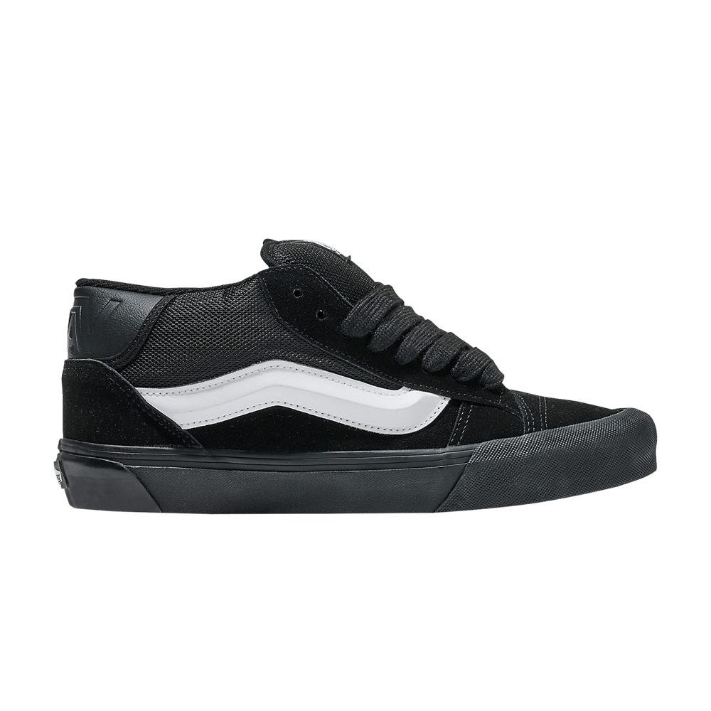 knu-mid-black-white-vn000cq9b8c