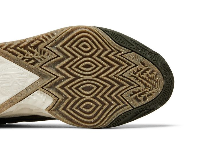 Кроссовки Nike Kyrie 8 'N7'