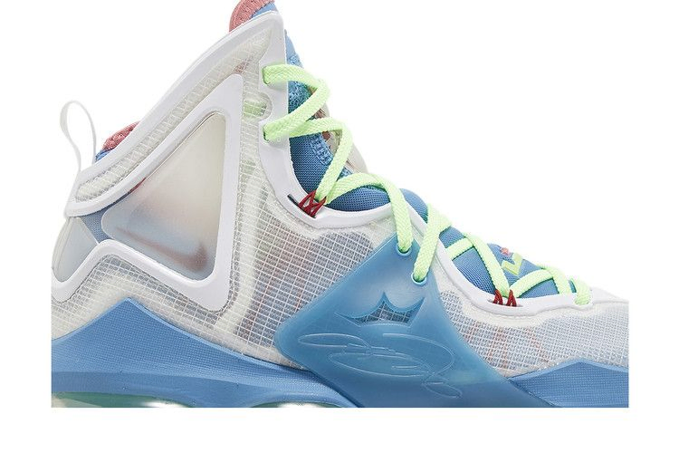 Кроссовки Nike LeBron 19 EP 'Tropical'