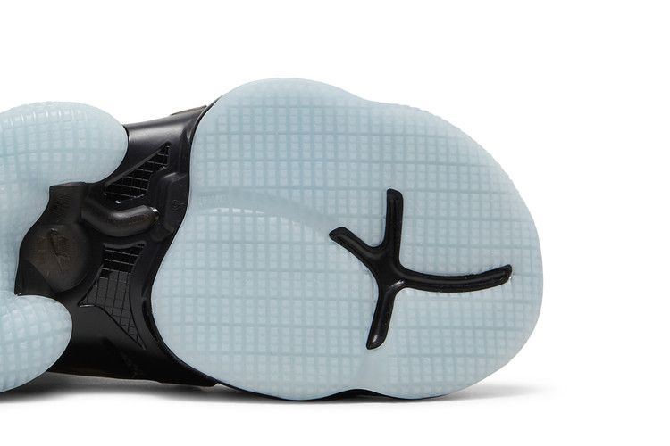 Кроссовки Nike LeBron 19 GS 'Black Green Glow'