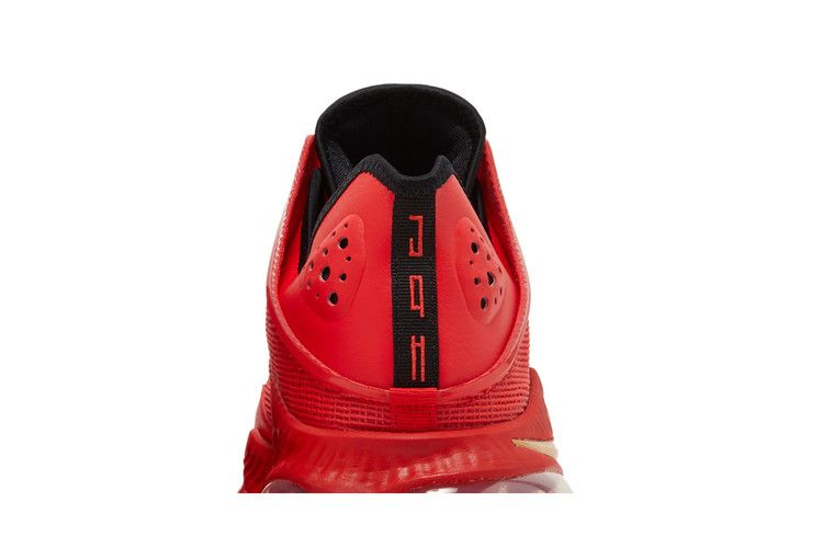 Кроссовки Nike LeBron 19 Low 'Light Crimson'