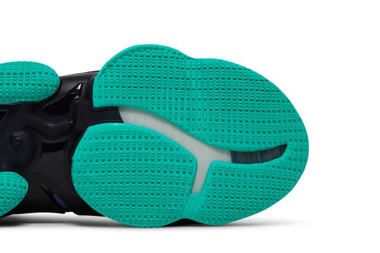 Кроссовки Nike LeBron 19 'DJ Bron'