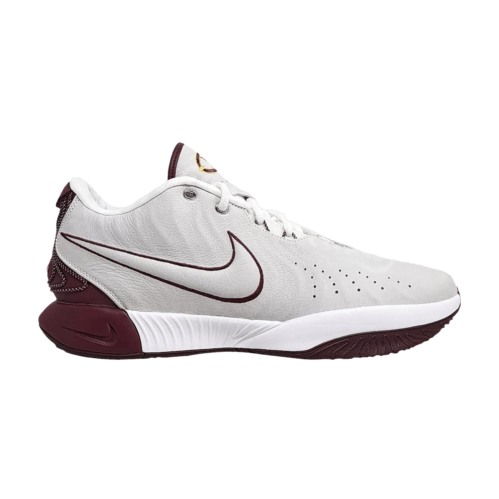 lebron-21-christ-the-king-pe-hj0539661-428i-ln4