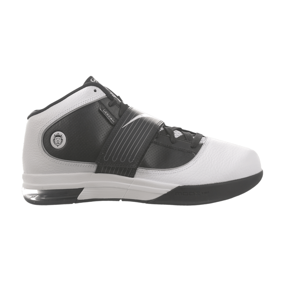Кроссовки Nike LeBron Zoom Soldier 4 TB 'White Black'