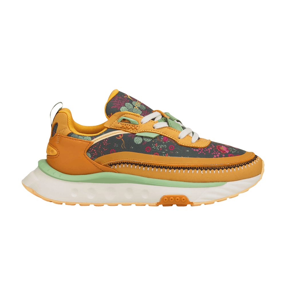 liberty-of-london-x-wmns-wild-rider-floral-382105-01