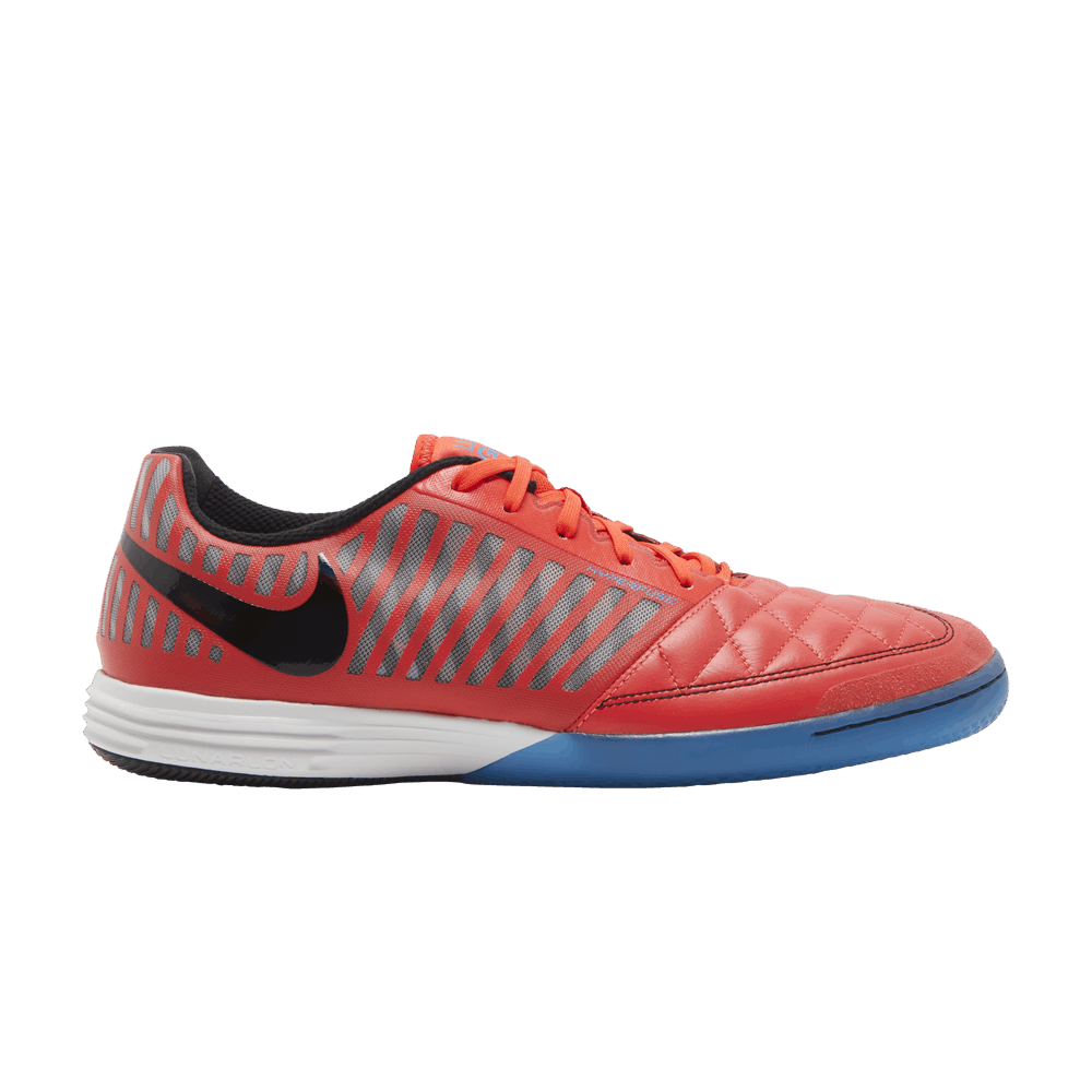 lunar-gato-2-ic-bright-crimson-580456-604