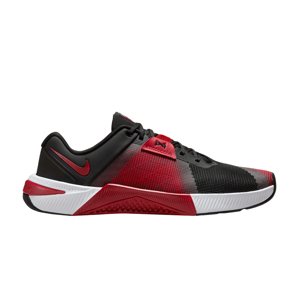 metcon-10-black-white-varsity-red-hj1875-001