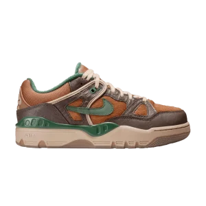 Коричневый