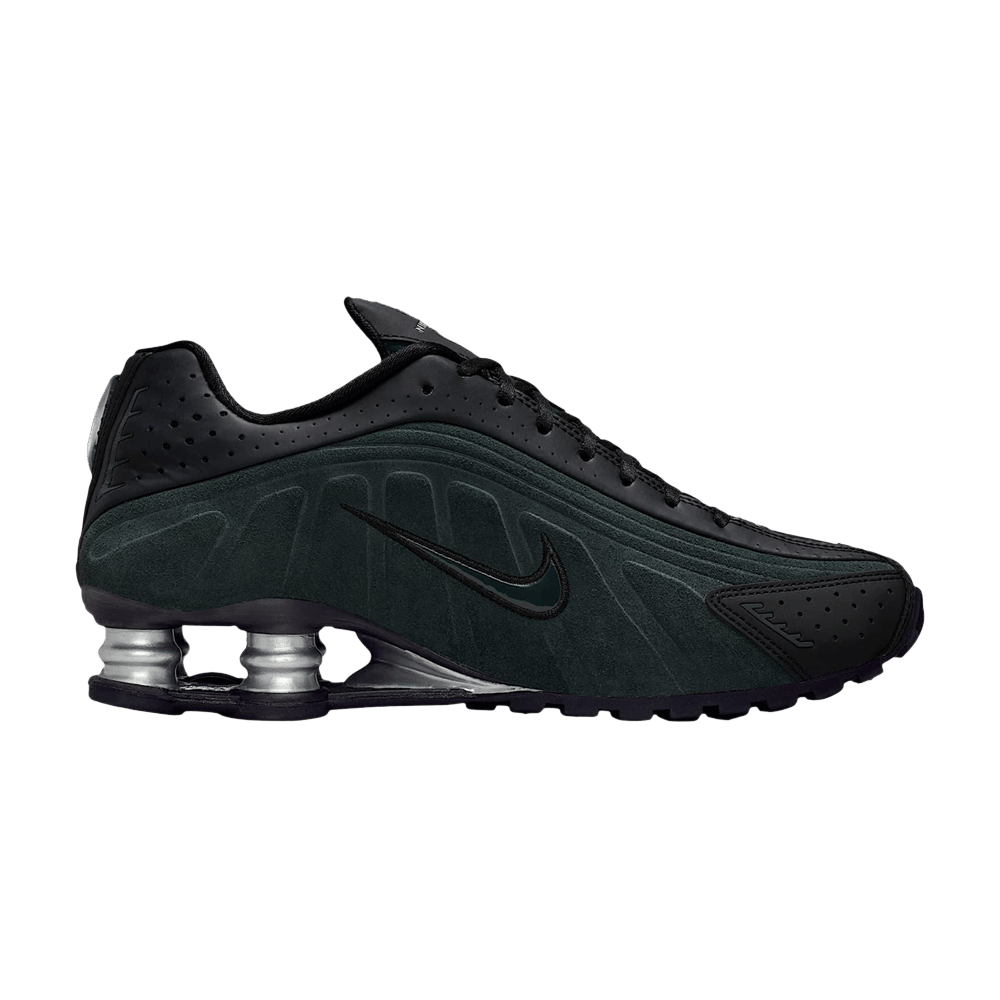 nike-wmns-shox-r4-black-metallic-silver-hq7739-002