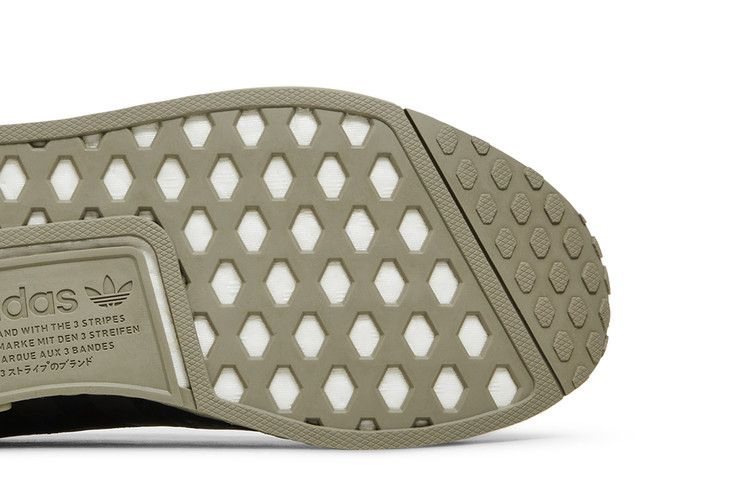 Кроссовки adidas NMD_R1 'Black Solar Red'