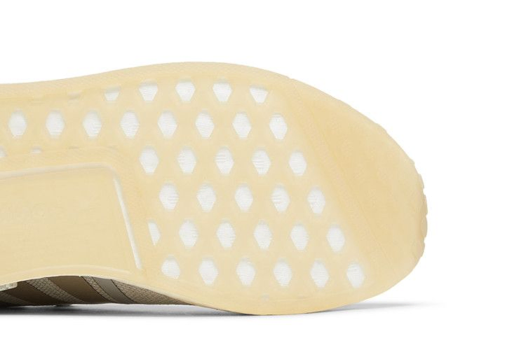 Кроссовки adidas NMD_R1 'Metal Grey Sand'