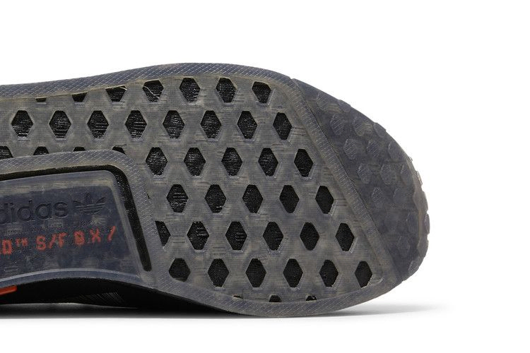 Кроссовки adidas NMD_R1 Spectoo 'Black Team Solar Orange'