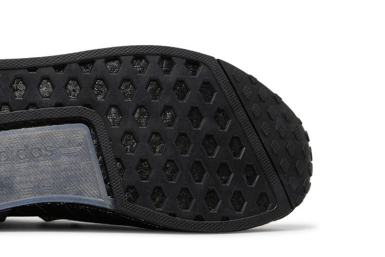 Кроссовки adidas NMD_R1 V2 'Black White'