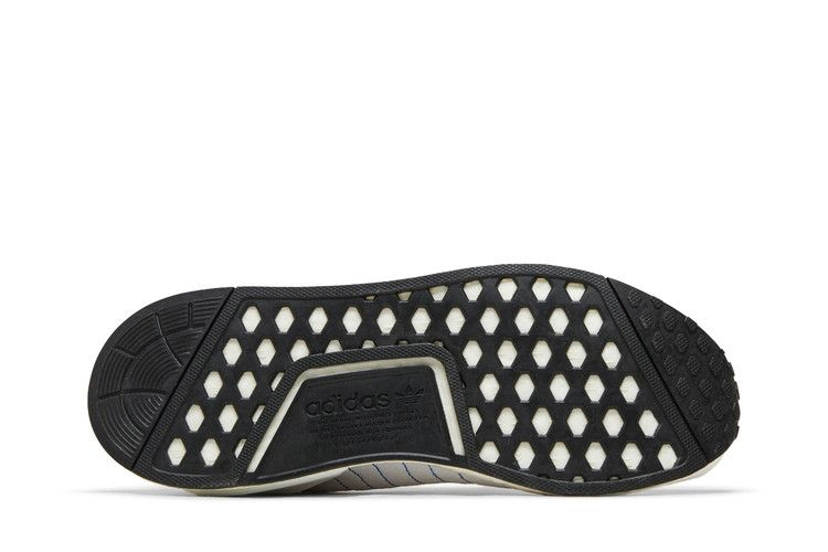 Кроссовки adidas NMD_R1 V2 'Logo Patch - White'
