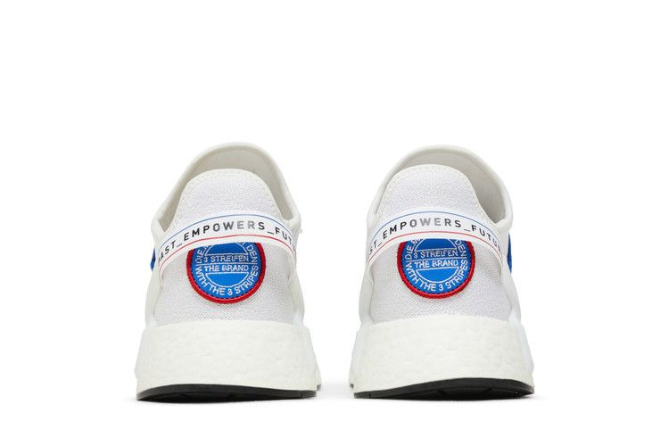 Кроссовки adidas NMD_R1 V2 'Logo Patch - White'