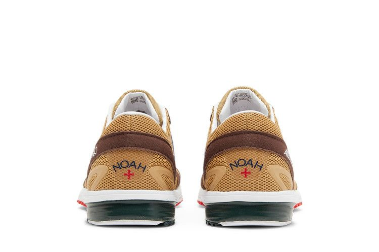 Кроссовки adidas Noah x Lab Race 'Brown Dark Blue'