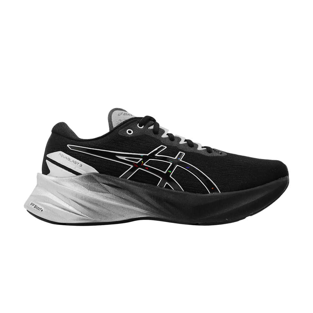 novablast-3-platinum-black-white-1011b725-001