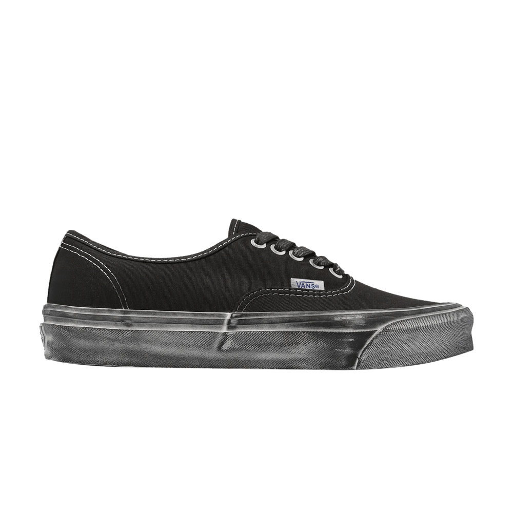 og-authentic-lx-stressed-black-white-vn0a5fbdba2