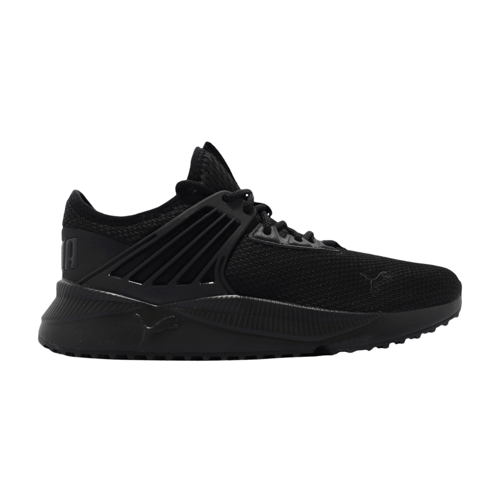 pacer-future-triple-black-380367-01