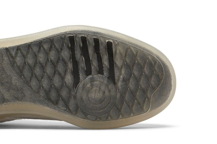 Кроссовки Reebok Pleasures x Club C Legacy 'Pure Grey'