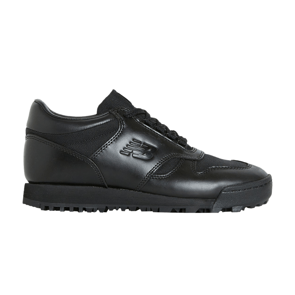 rainier-low-triple-black-ualgsbbb