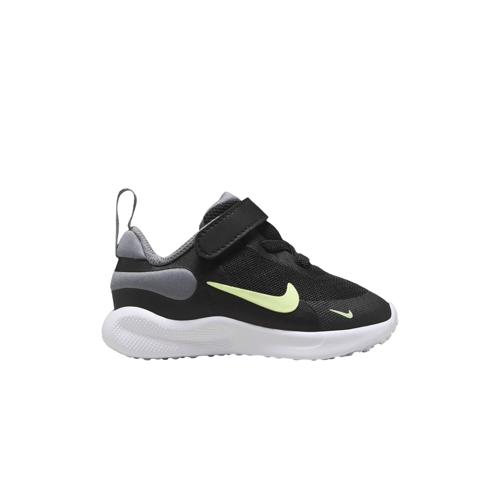 revolution-7-td-black-barely-volt-fb7691-006