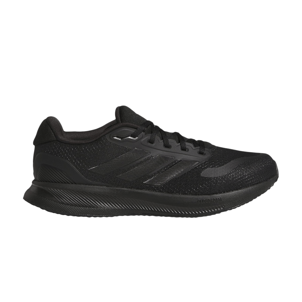 runfalcon-5-wide-black-white-jh5184