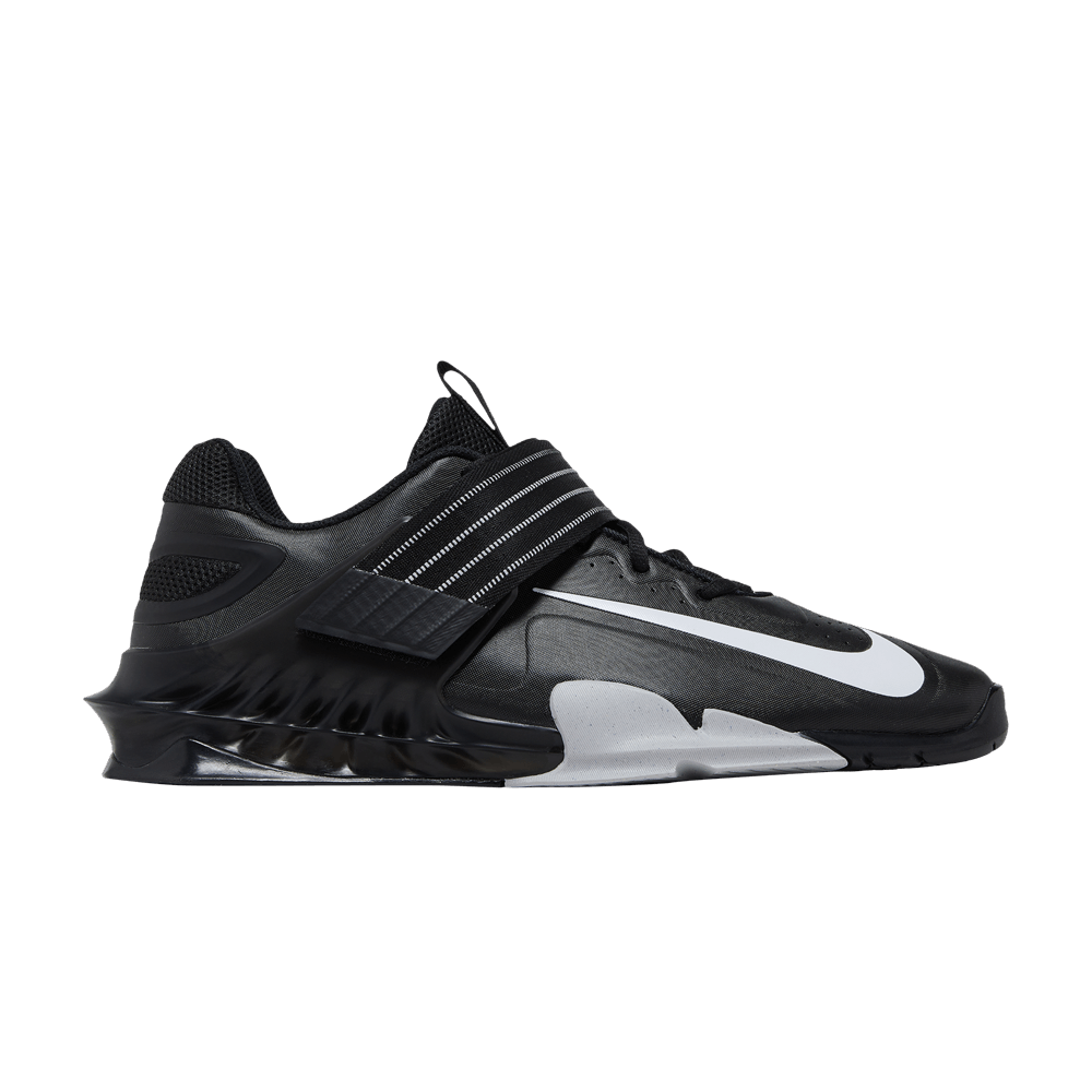 Кроссовки Nike Savaleos 'Black White' Sample