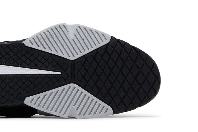 Кроссовки Nike Savaleos 'Black White' Sample