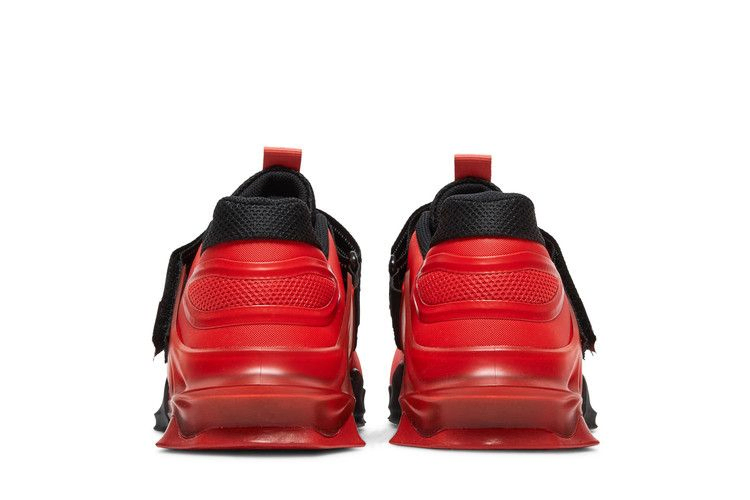 Кроссовки Nike Savaleos 'Chile Red'