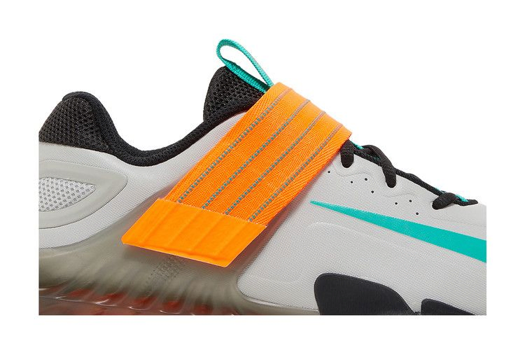 Кроссовки Nike Savaleos 'Grey Fog Clear Emerald'