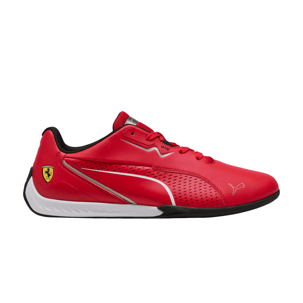 scuderia-ferrari-x-hp-x-drift-cat-11-rosso-corsa-308613-02