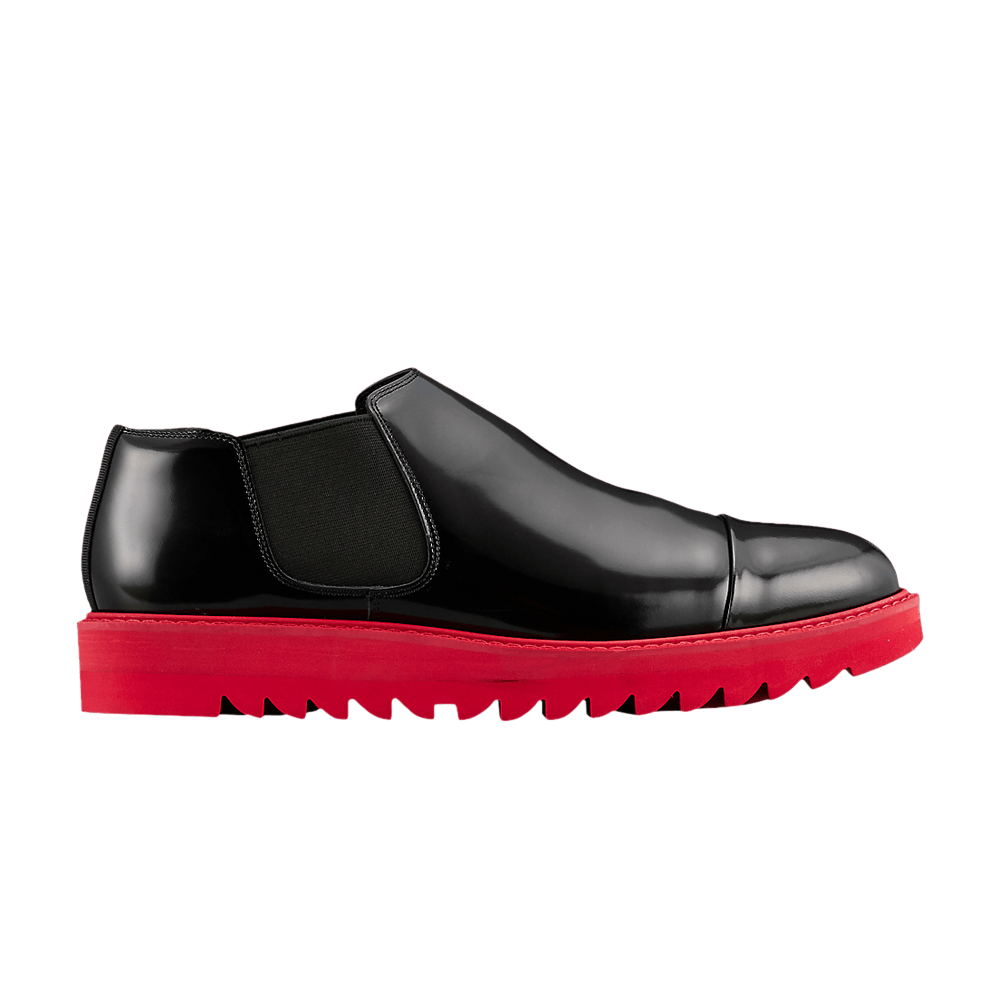 side-gore-boot-low-black-classic-red-1181a594-001