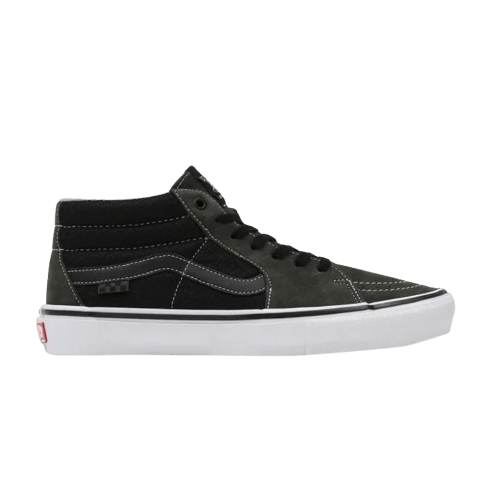 skate-grosso-mid-forest-night-vn0a5fcg98o