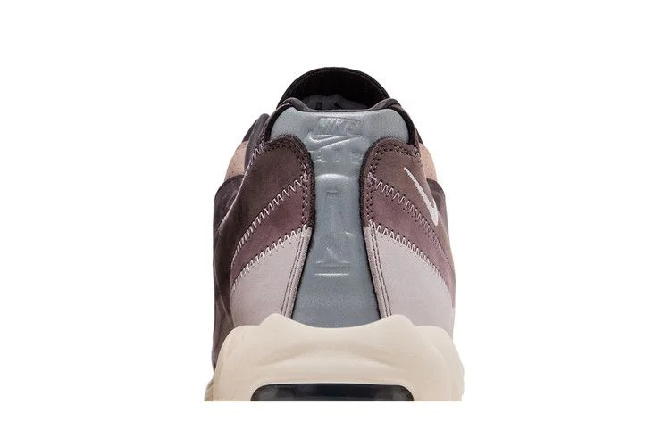 Кроссовки A Ma Maniére x Nike Air Max 95 SP 'Diffused Taupe'